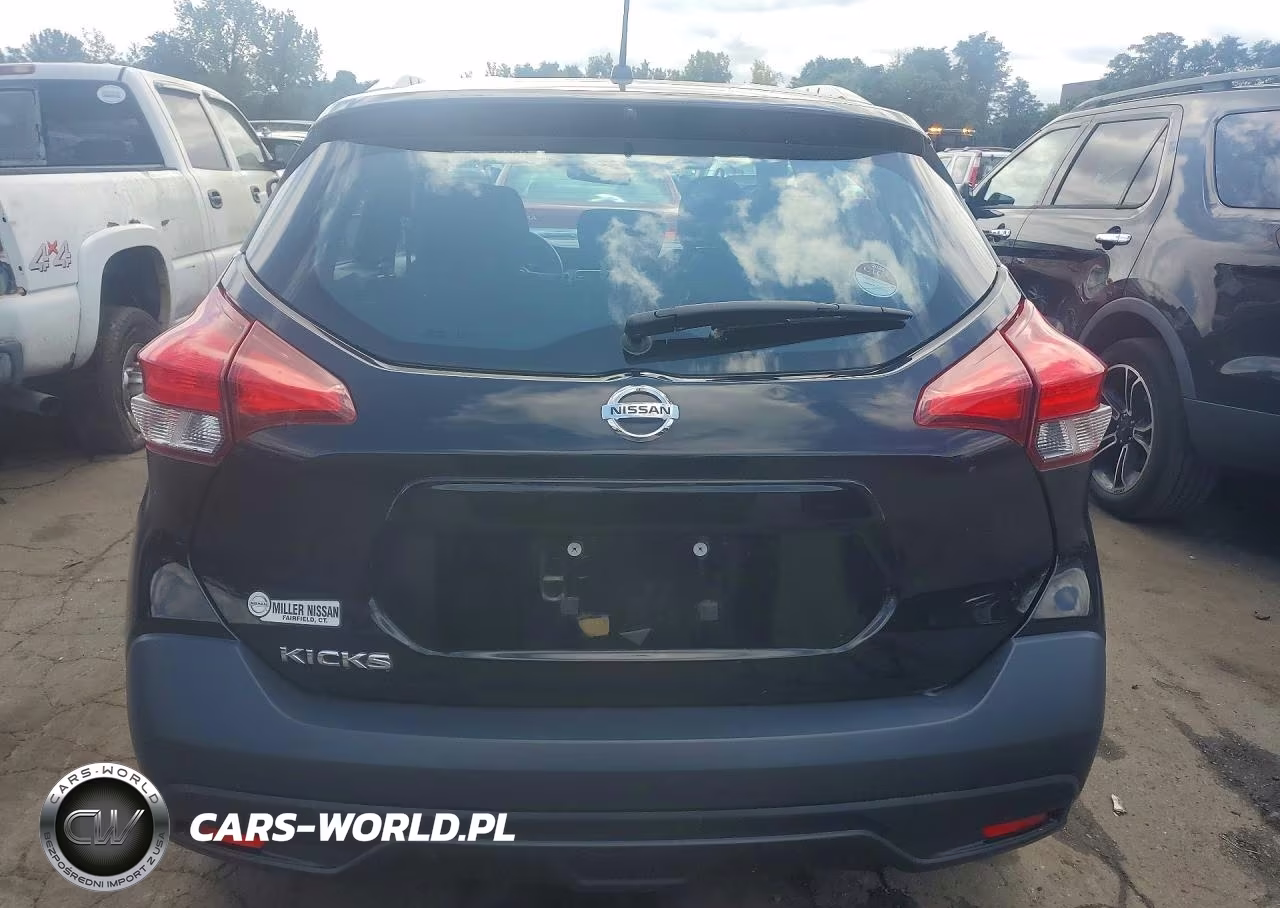 2018 Nissan Kicks S VIN:3N1CP5CU5JL509559 - 6