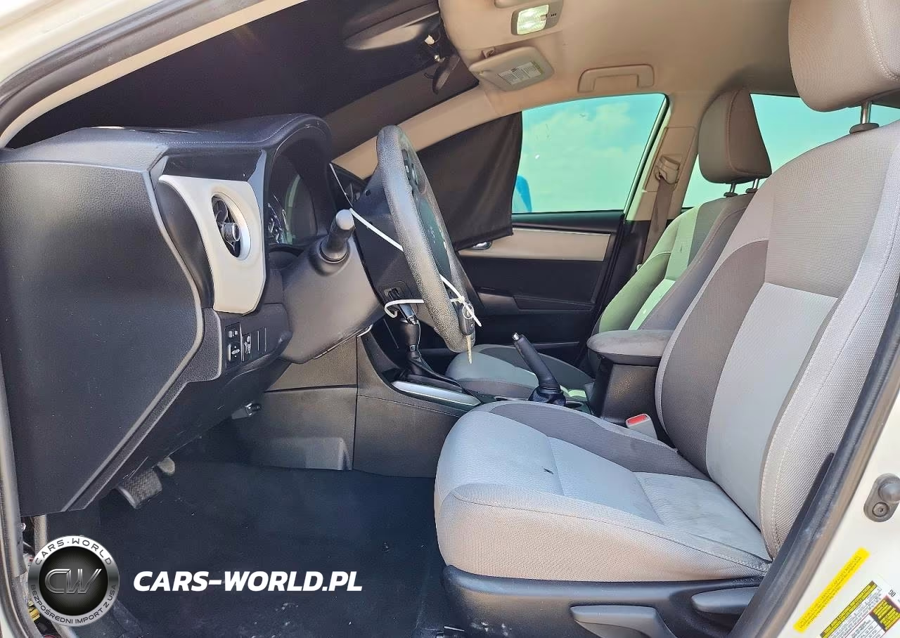 2018 Toyota Corolla Le VIN:5YFBURHEXJP816626 - 7