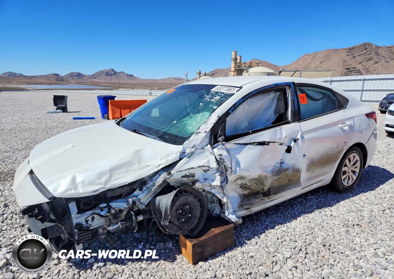 2018 Hyundai Accent Se VIN:3KPC24A30JE014111 - 1