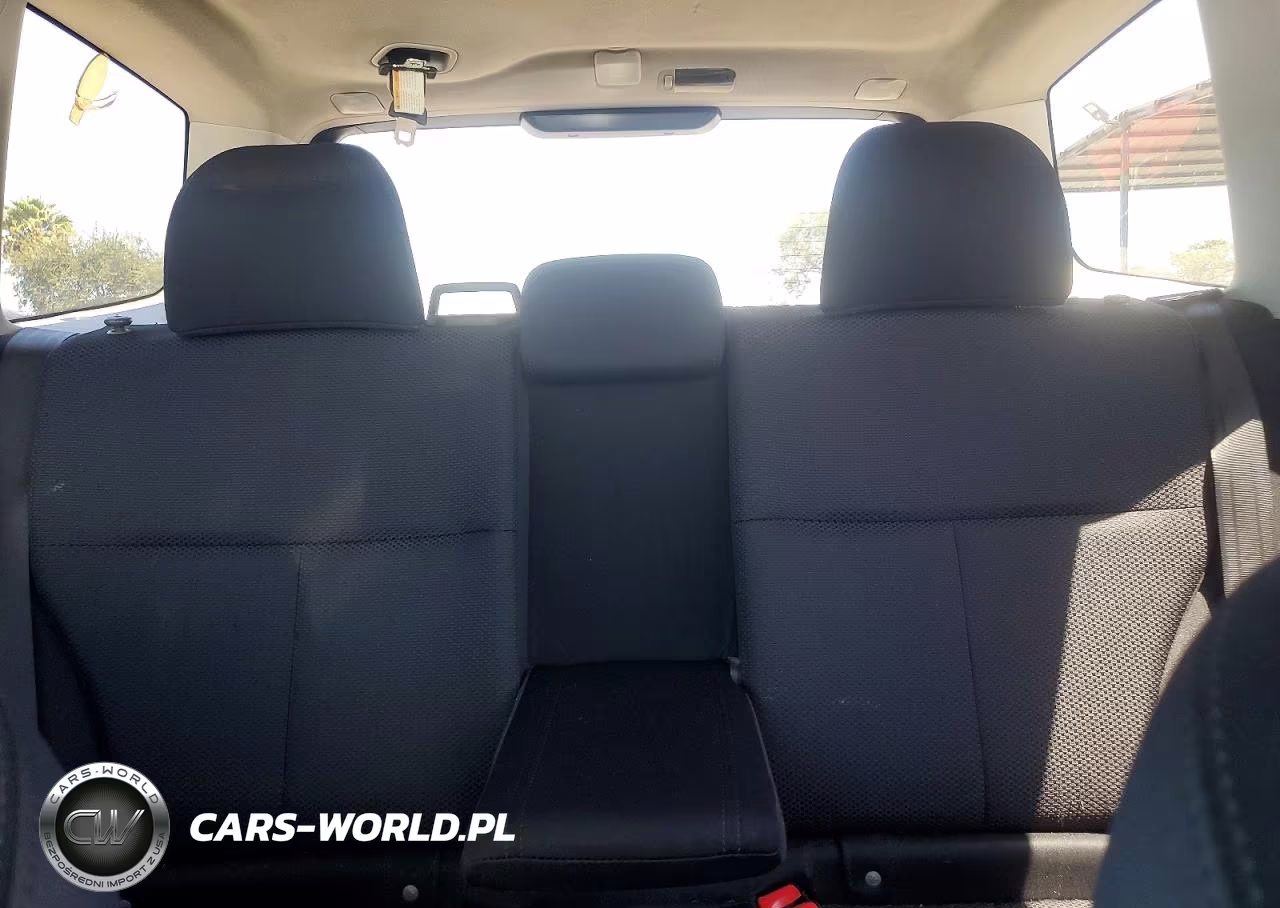 2011 Subaru Forester 2.5X Premium VIN:JF2SHADC2BH735838 - 10