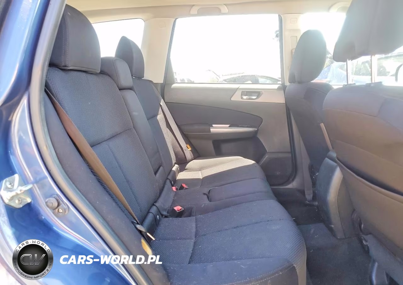 2011 Subaru Forester 2.5X Premium VIN:JF2SHADC2BH735838 - 11
