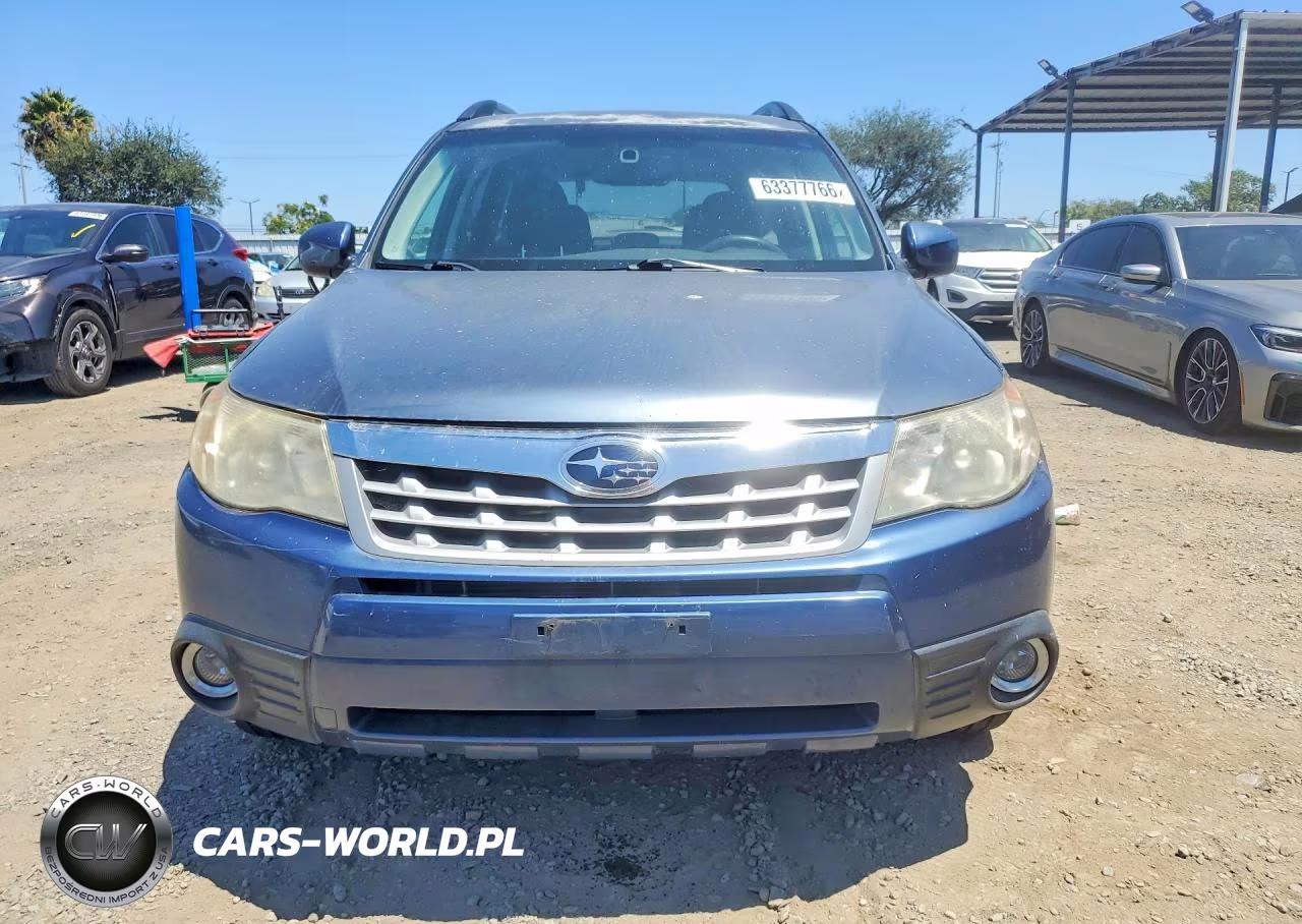 2011 Subaru Forester 2.5X Premium VIN:JF2SHADC2BH735838 - 5