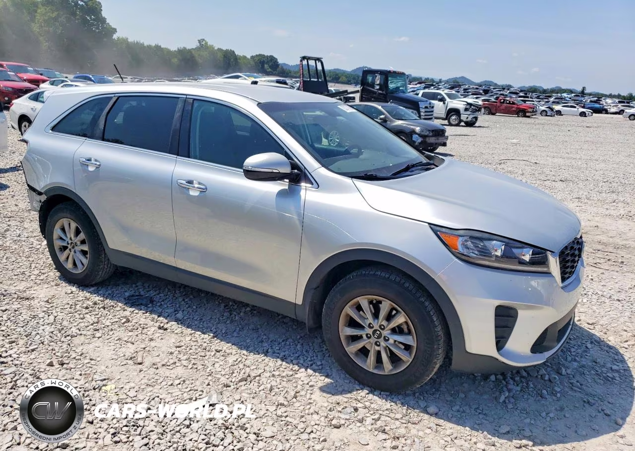 2019 Kia Sorento L VIN:5XYPG4A32KG582237 - 4