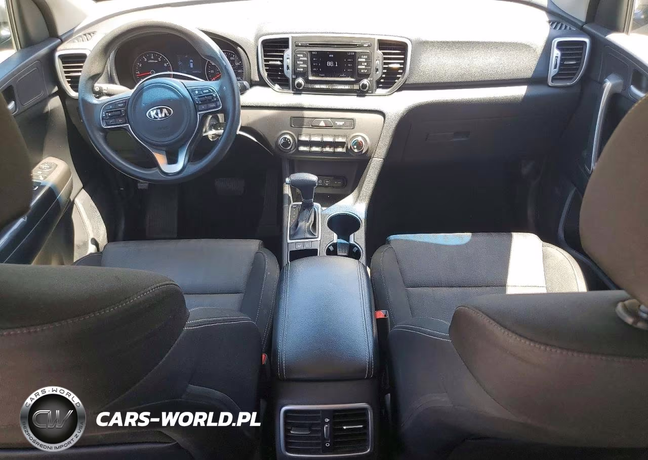 2019 Kia Sportage Lx VIN:KNDPM3ACXK7560812 - 8