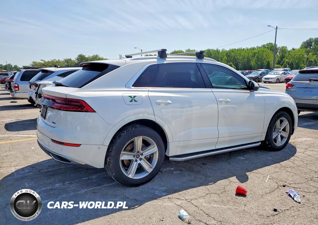 2021 Audi Q8 Premium VIN:WA1AVAF12MD018598 - 3
