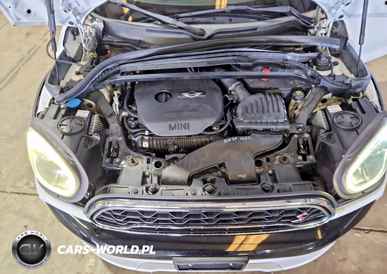 2019 Mini Cooper S Clubman VIN:WMWLN9C50K2E51608 - 11