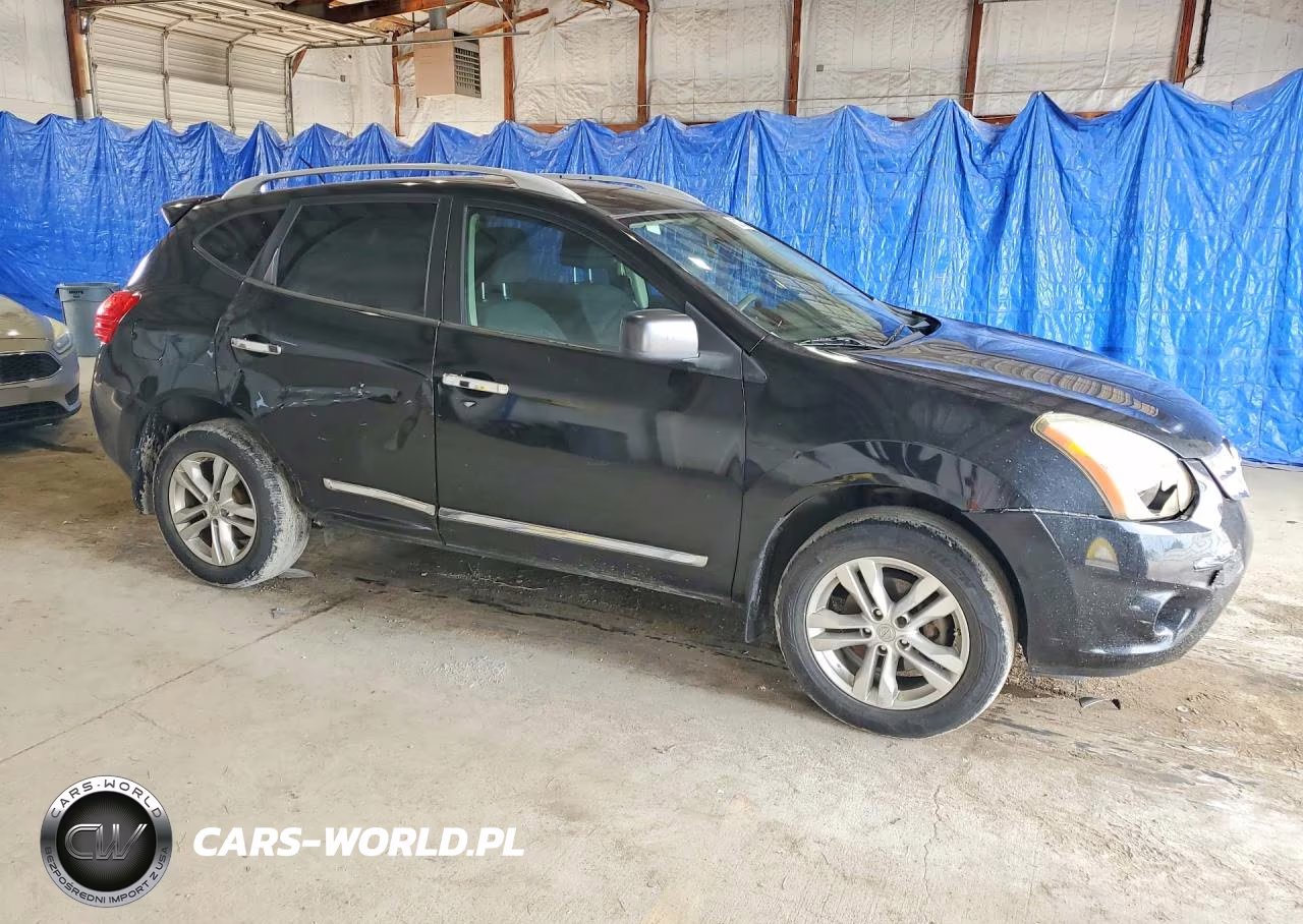 2015 Nissan Rogue Select S VIN:JN8AS5MT5FW658309 - 4