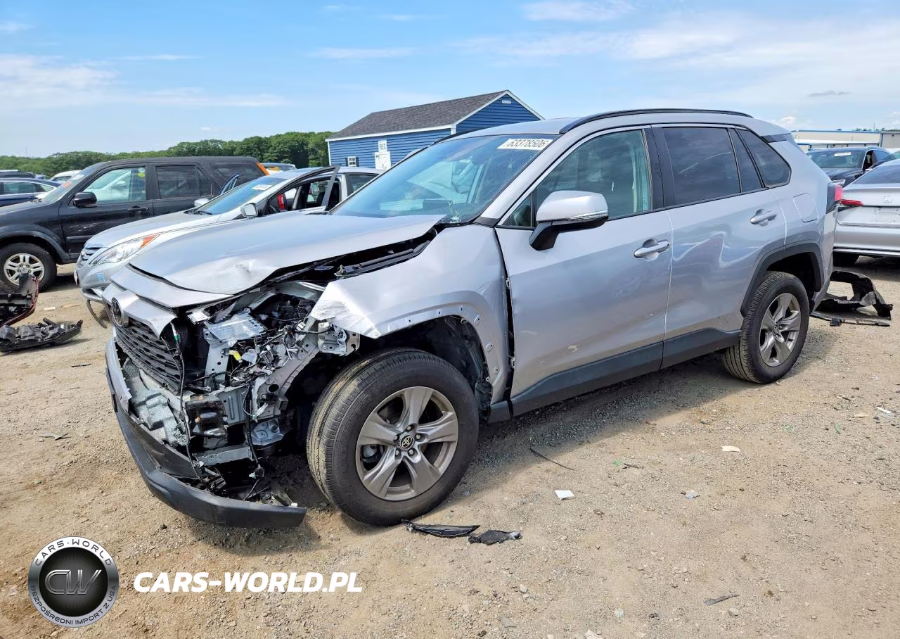 2024 Toyota Rav4 Xle – zdjęcie 1 z 13