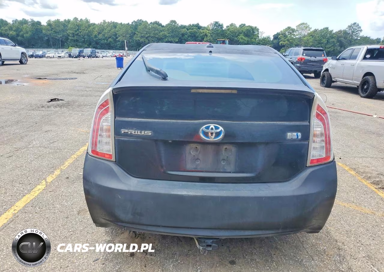 2012 Toyota Prius Three VIN:JTDKN3DU0C1602825 - 6