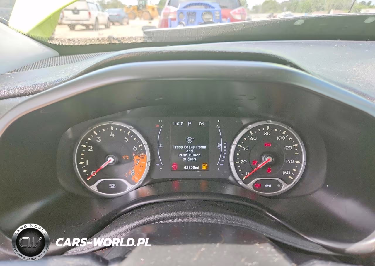 2017 Jeep Renegade Latitude VIN:ZACCJABB1HPG43381 - 9