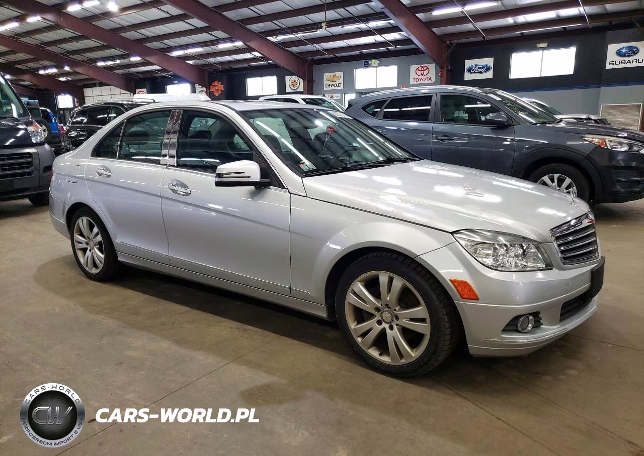 2010 Mercedes-Benz C 300 4Matic VIN:WDDGF8BB8AR105933 - 4