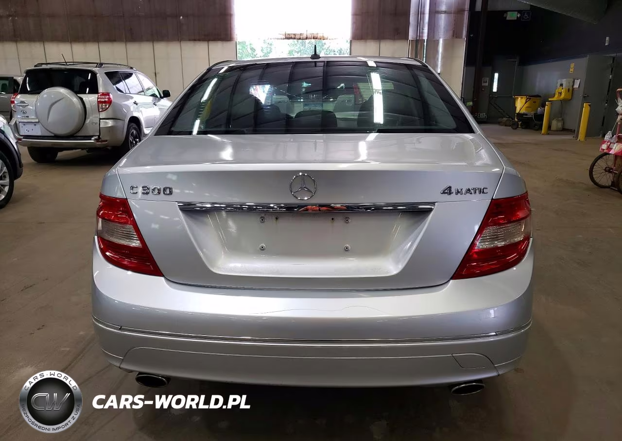 2010 Mercedes-Benz C 300 4Matic VIN:WDDGF8BB8AR105933 - 6