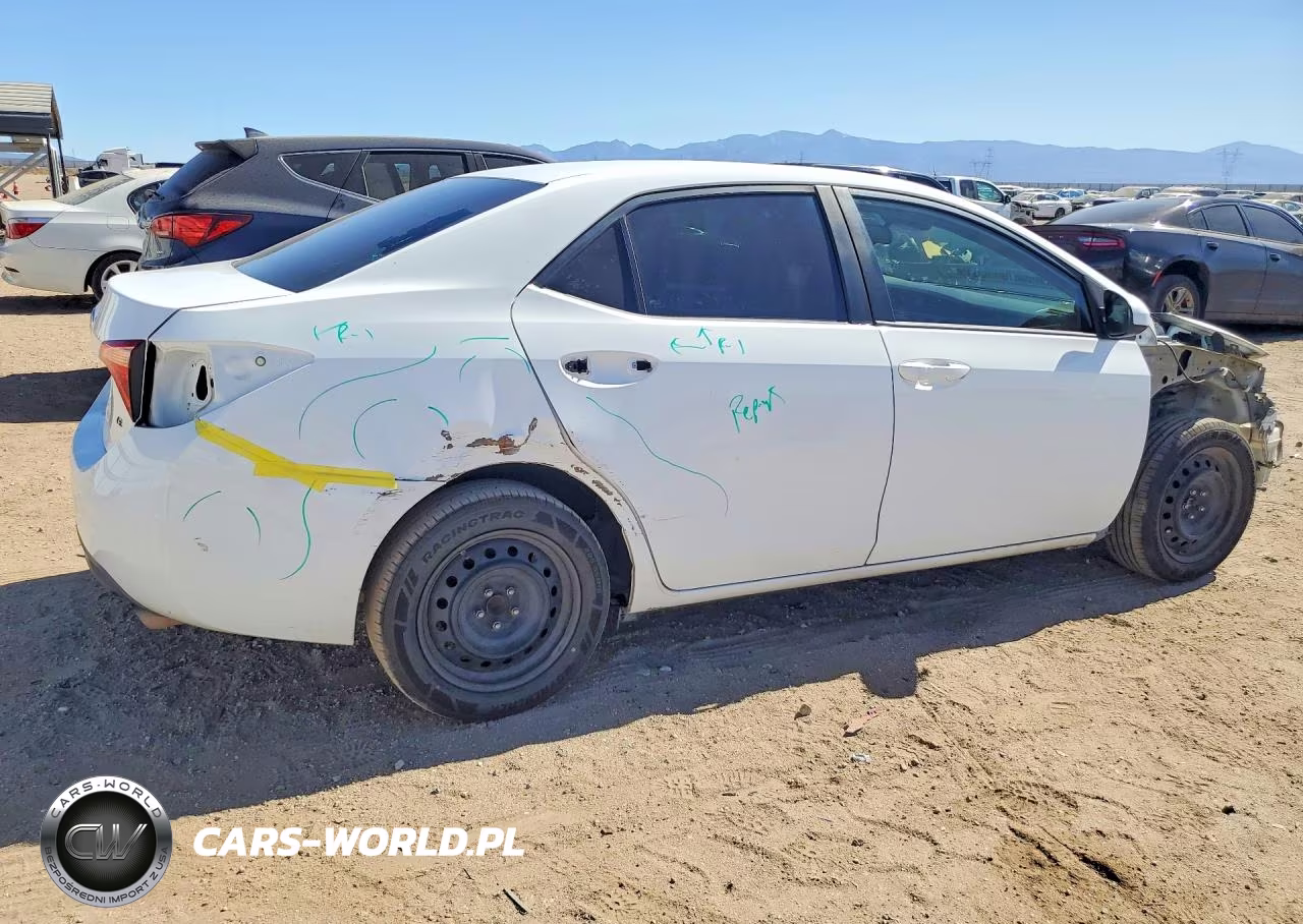 2019 Toyota Corolla Le VIN:2T1BURHEXKC235600 - 3