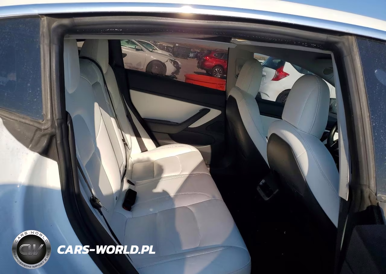 2018 Tesla Model 3 VIN:5YJ3E1EB1JF097968 - 10