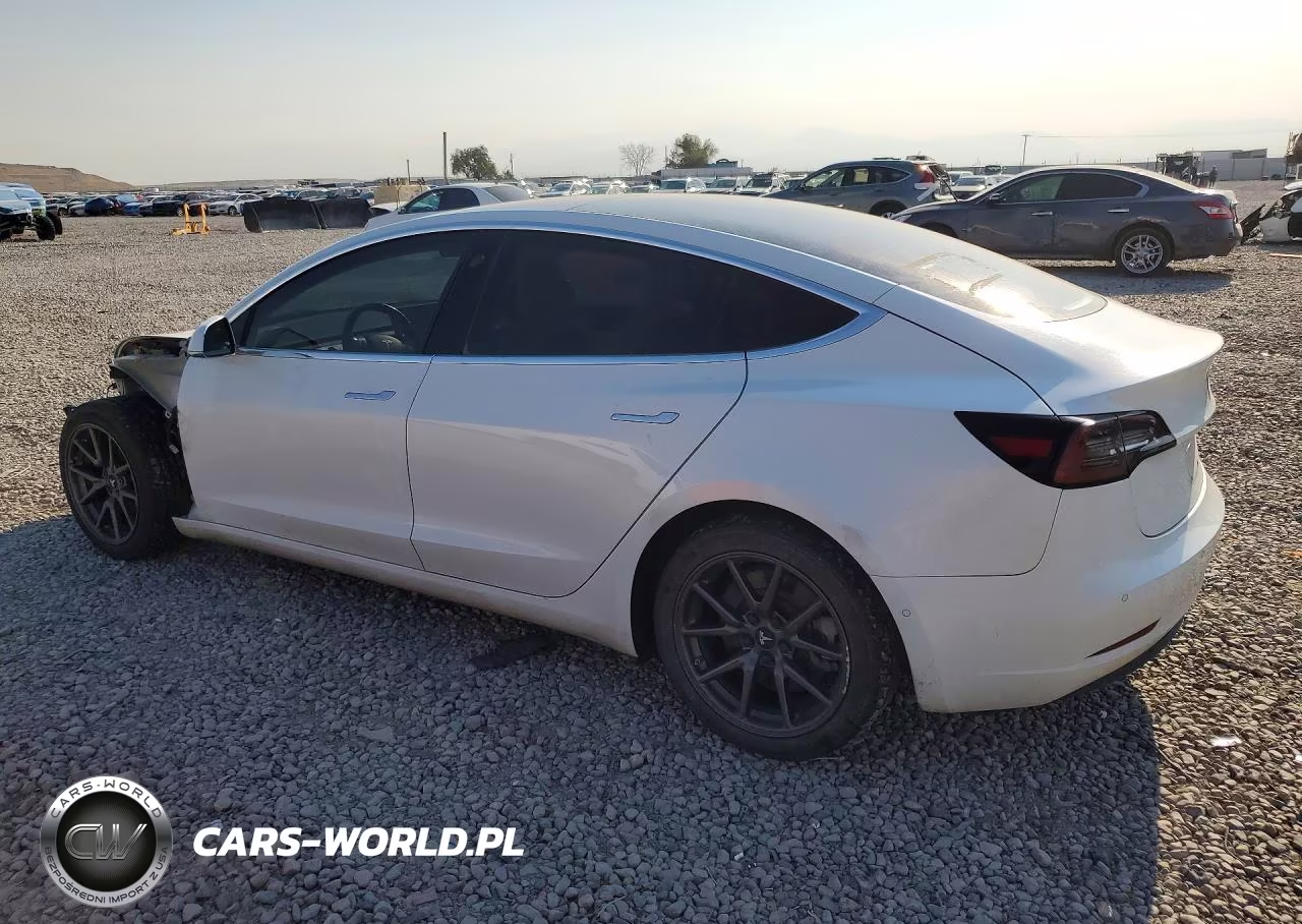 2018 Tesla Model 3 VIN:5YJ3E1EB1JF097968 - 2