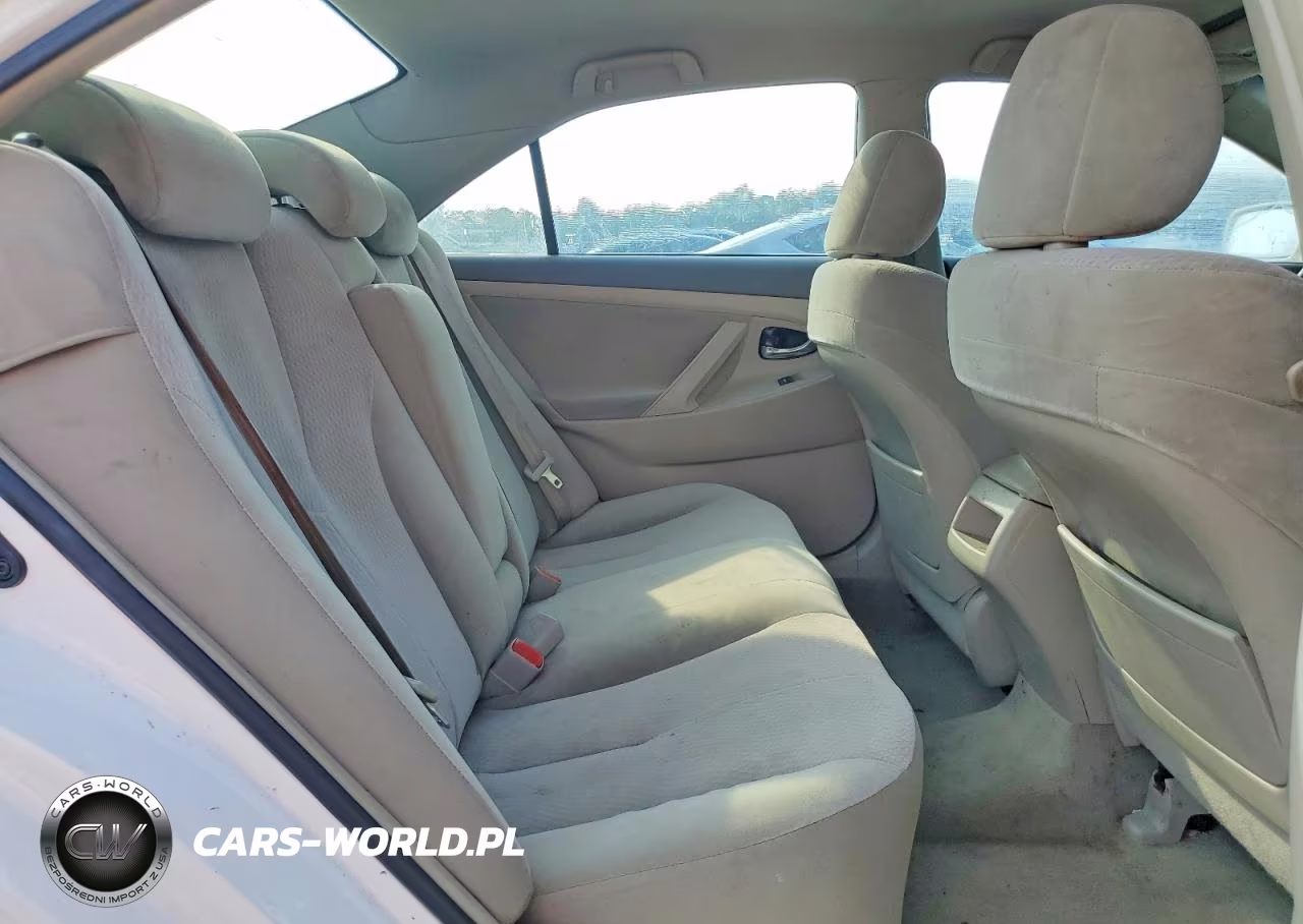 2010 Toyota Camry Le VIN:4T1BF3EK6AU571839 - 10