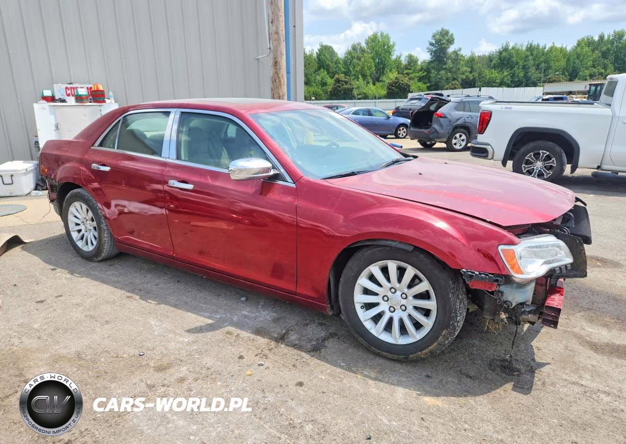 2014 Chrysler 300 VIN:2C3CCAAG7EH143153 - 4