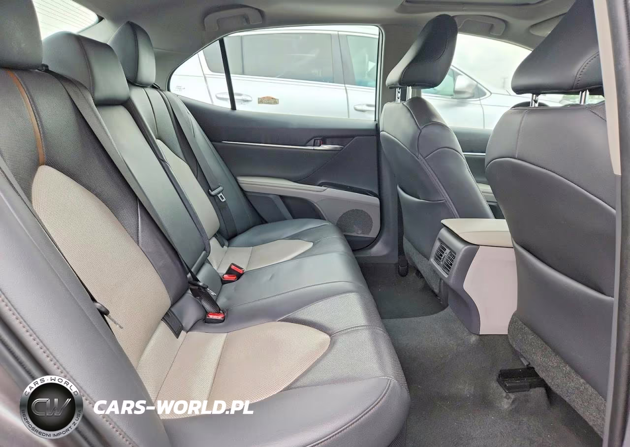 2020 Toyota Camry Xle VIN:4T1F31AK6LU012220 - 10