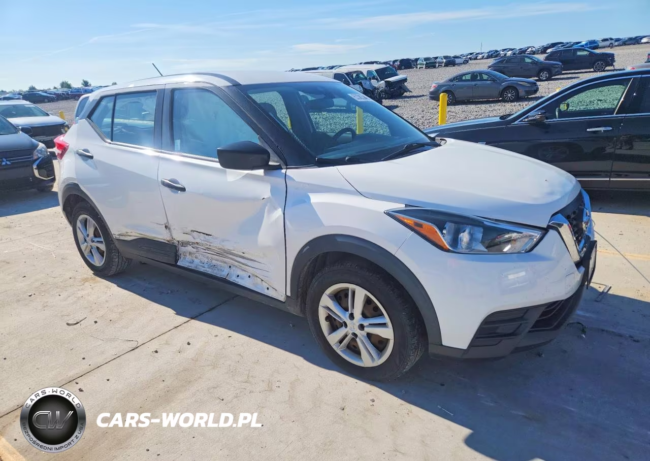 2020 Nissan Kicks S VIN:3N1CP5BV1LL516439 - 4