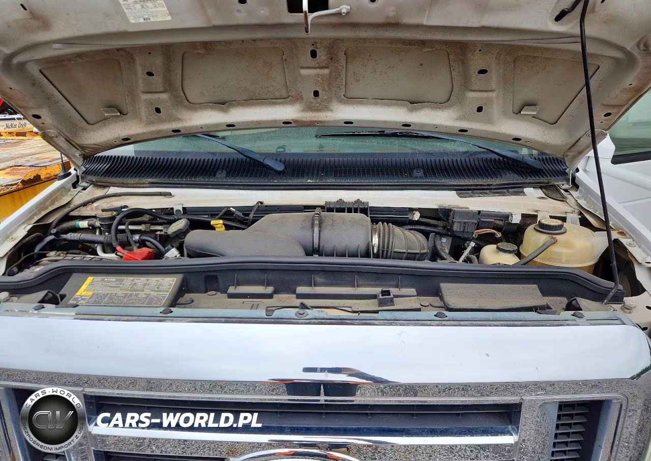 2008 Ford Econoline E450 Super Duty Cutaway Van VIN:1FDXE45SX8DA69585 - 7