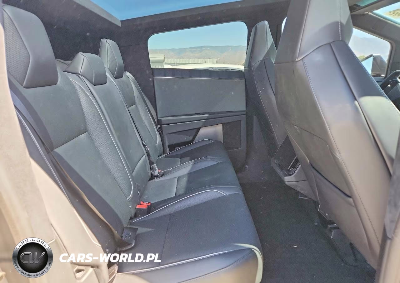 2024 Tesla Cybertruck VIN:7G2CEHED5RA043797 - 10