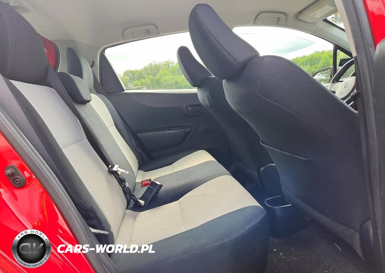 2012 Toyota Yaris 5-Door L VIN:JTDKTUD30CD540943 - 10