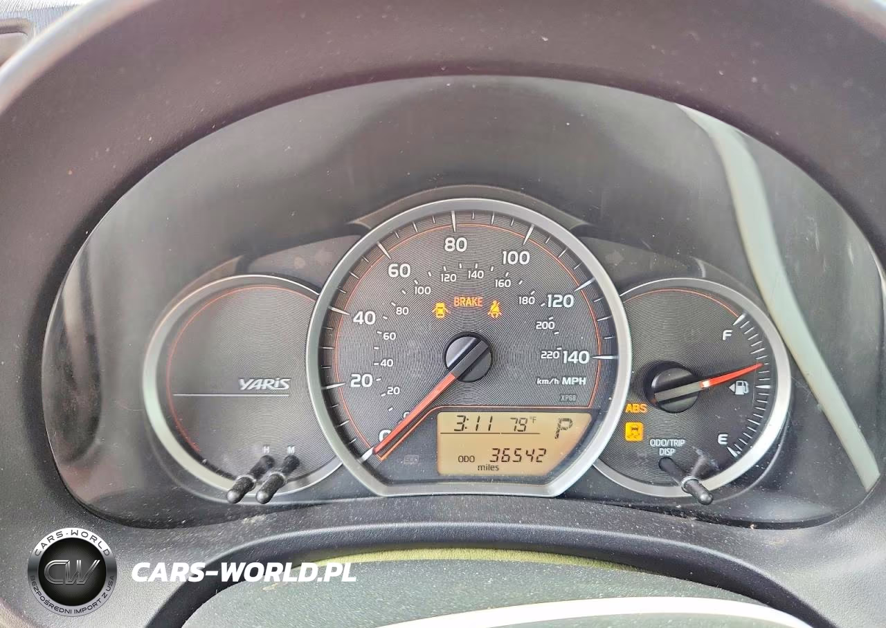 2012 Toyota Yaris 5-Door L VIN:JTDKTUD30CD540943 - 9