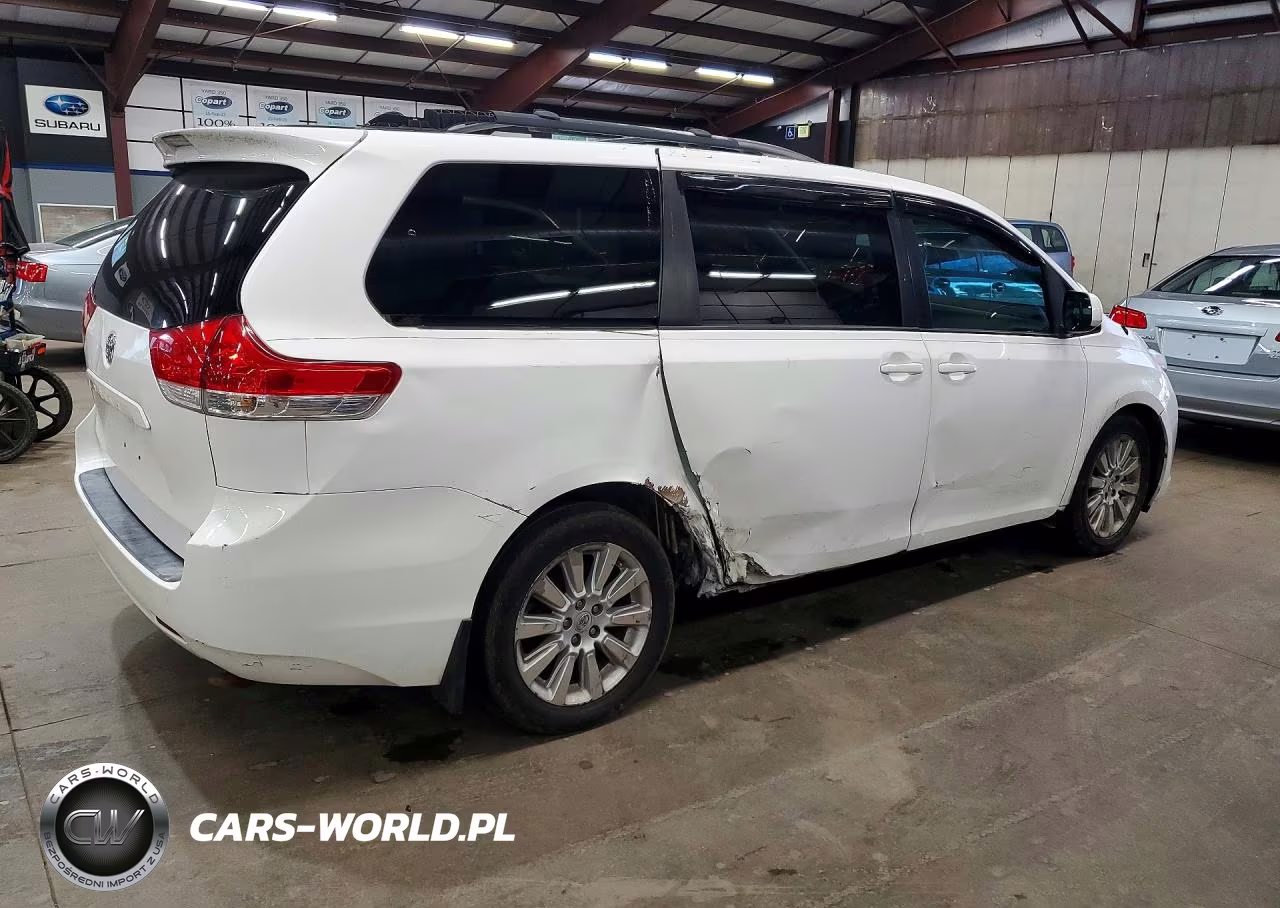 2011 Toyota Sienna Xle VIN:5TDDK3DC0BS019018 - 3