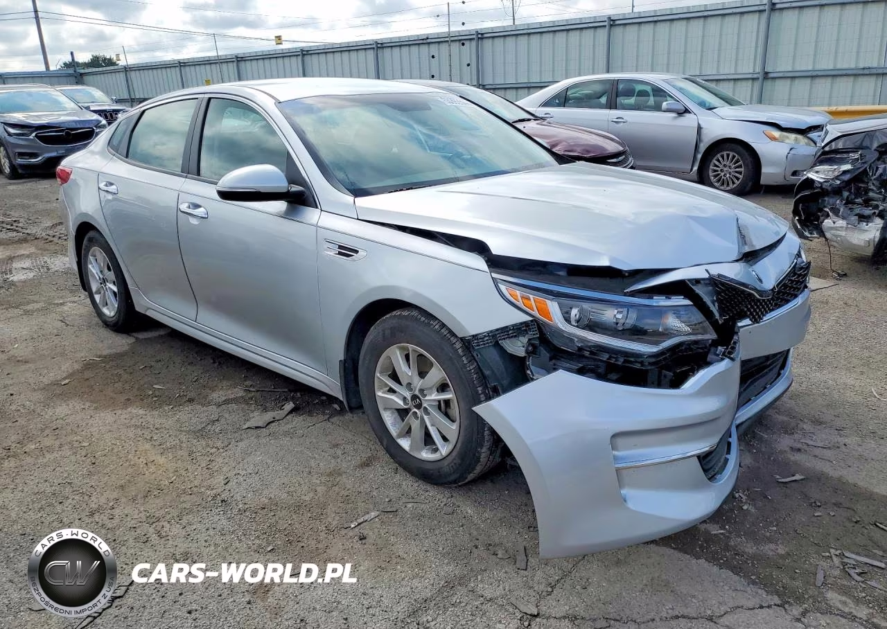 2017 Kia Optima Lx VIN:5XXGT4L33HG150326 - 4
