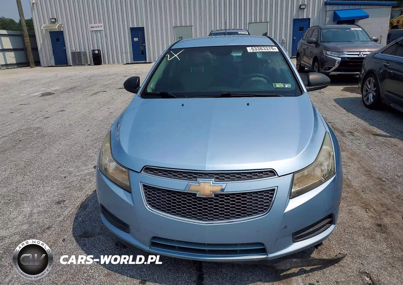 2011 Chevrolet Cruze Ls VIN:1G1PC5SH2B7137658 - 5
