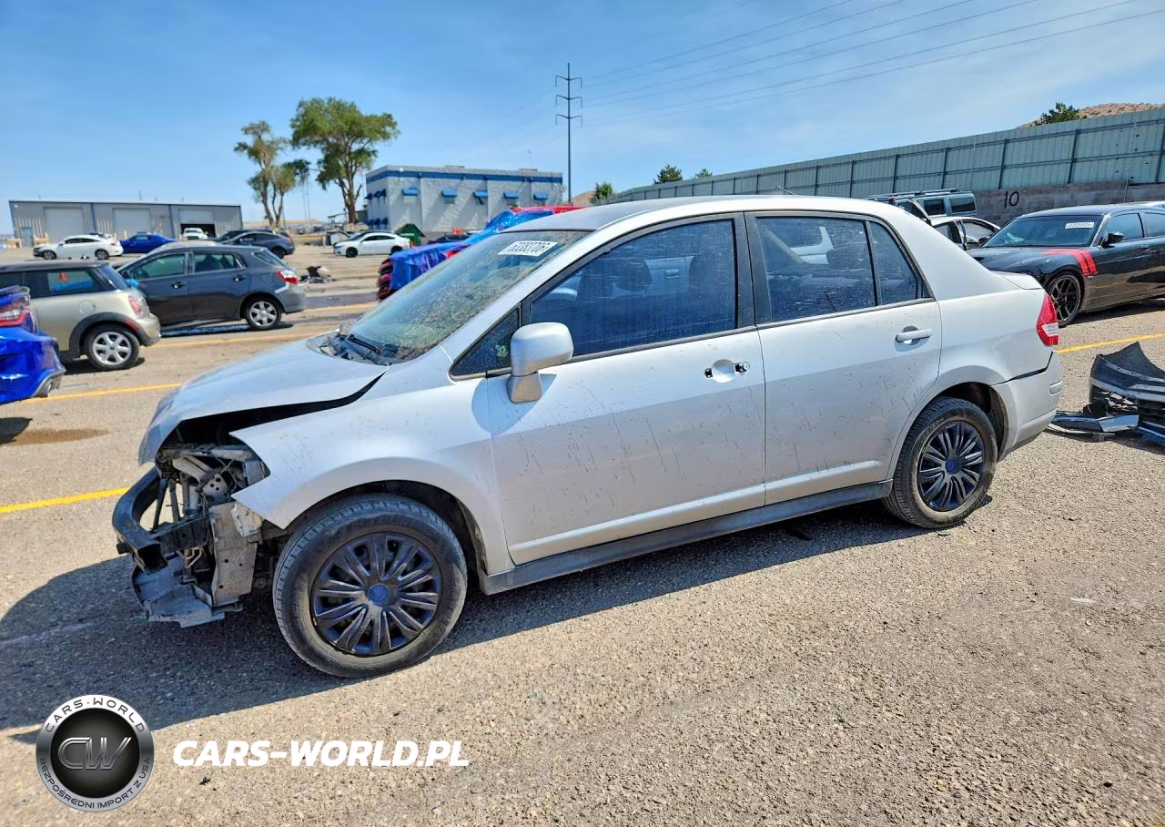2009 Nissan Versa 1.8 S
