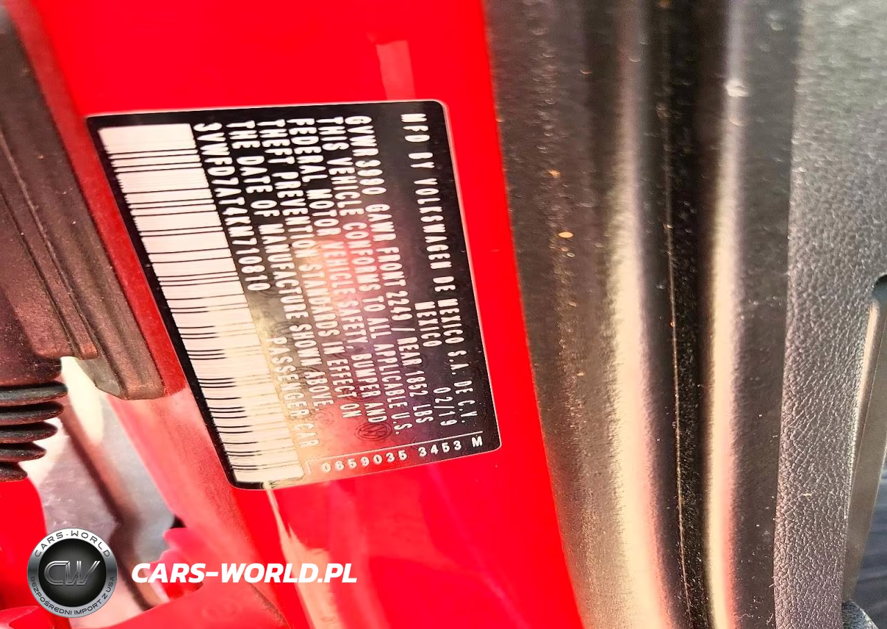 2019 Volkswagen Beetle S VIN:3VWFD7AT4KM710810 - 12