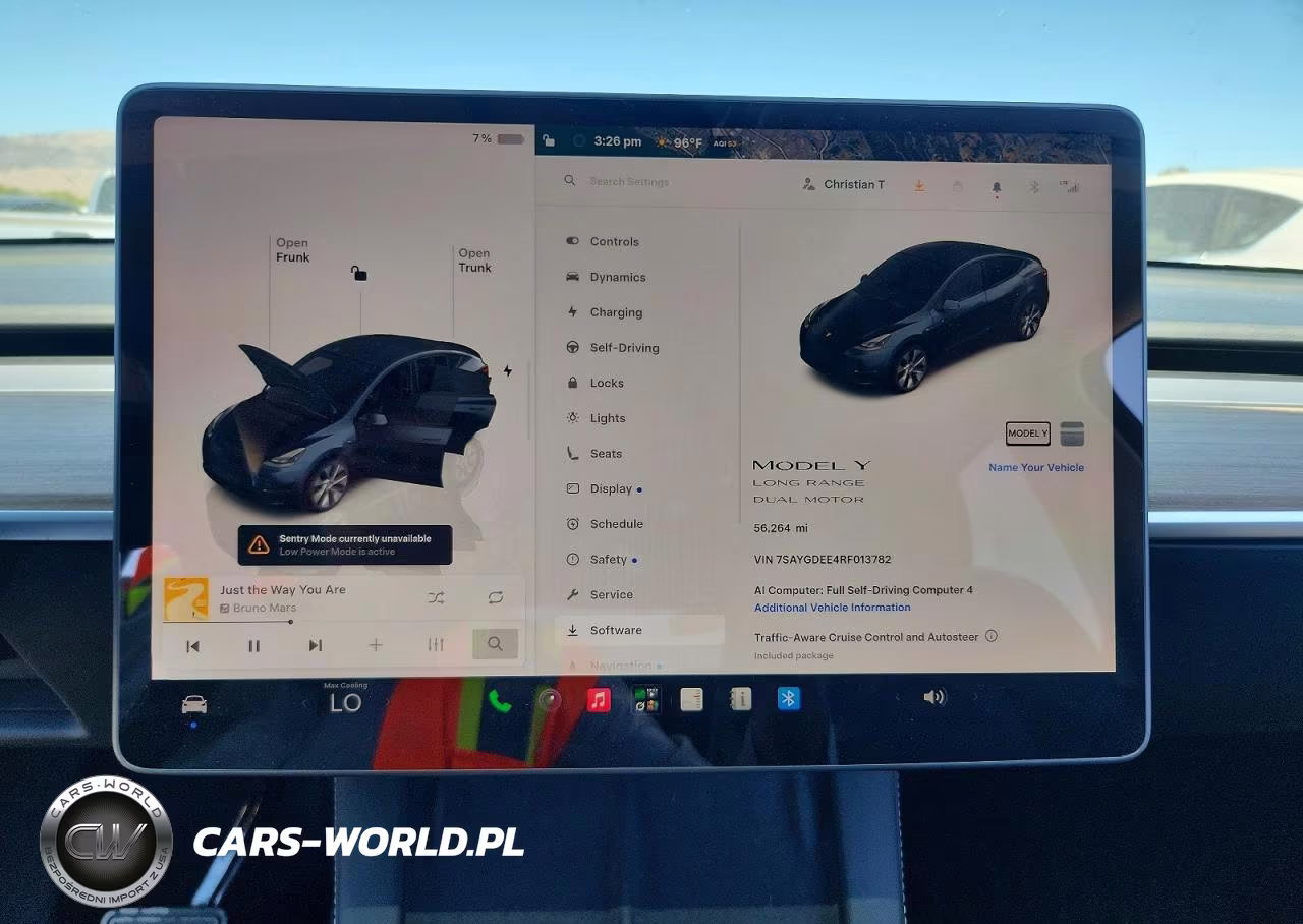 2024 Tesla Model Y VIN:7SAYGDEE4RF013782 - 9