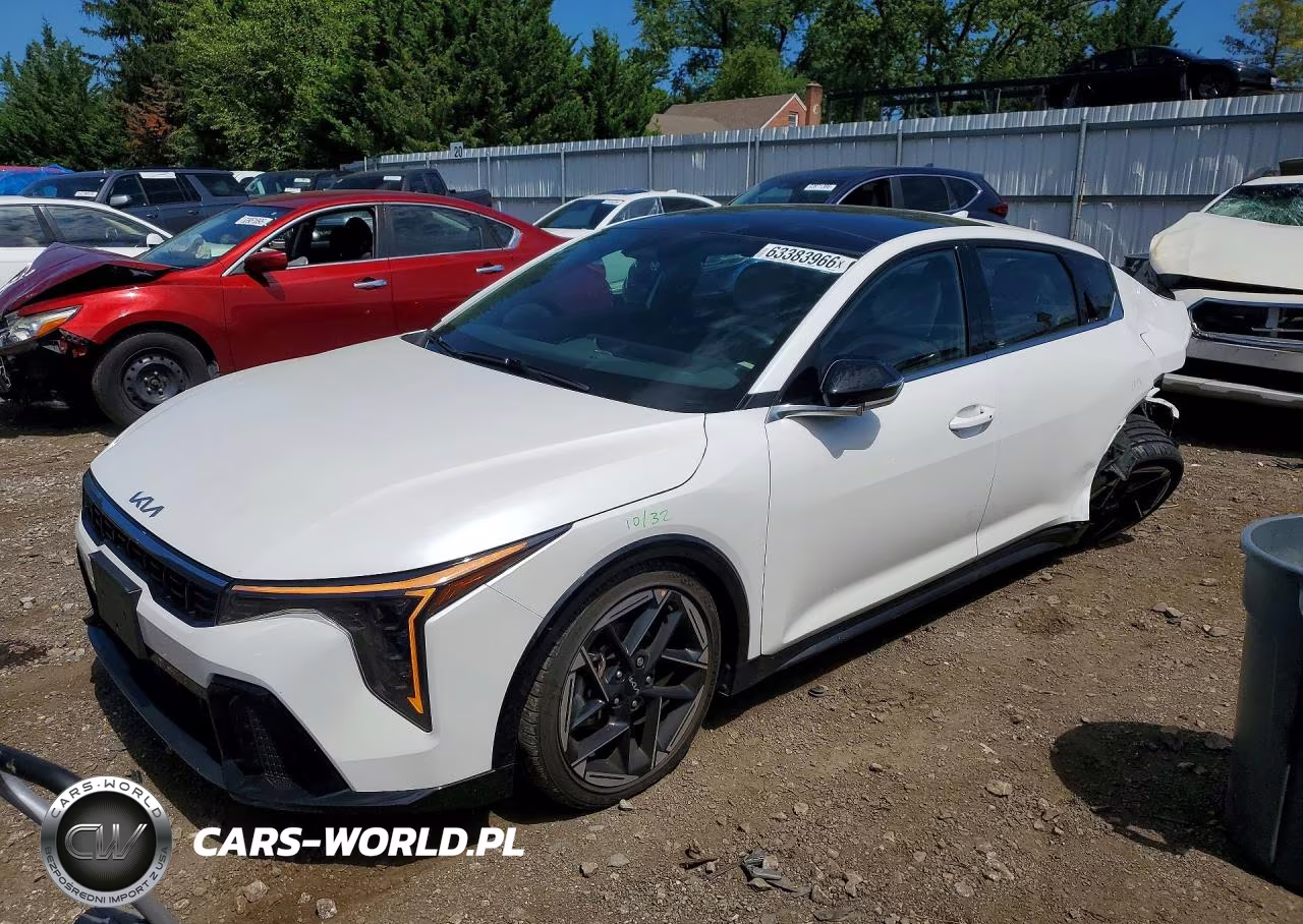 2025 Kia K4 Gt Line VIN:3KPFW4DEXSE038254 - 1