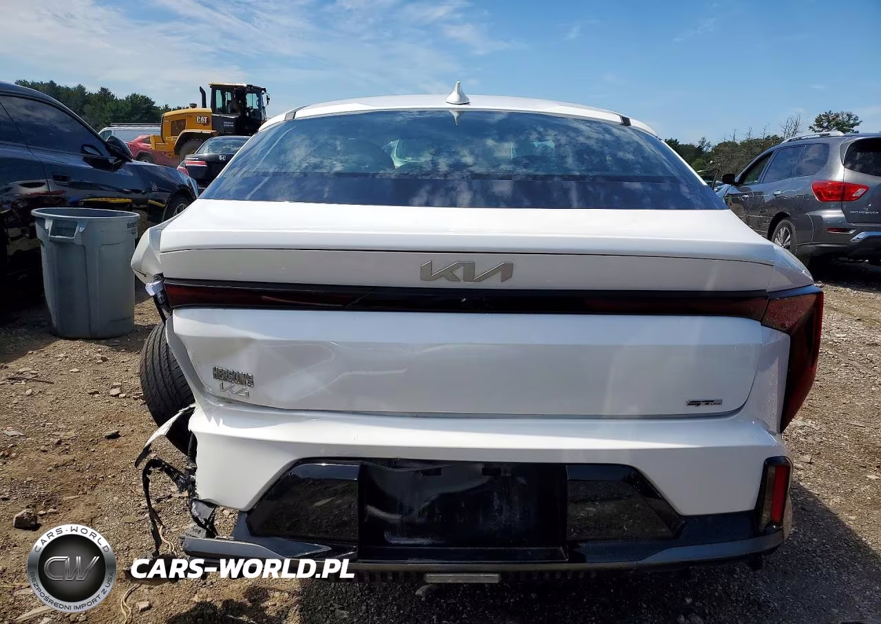 2025 Kia K4 Gt Line VIN:3KPFW4DEXSE038254 - 6