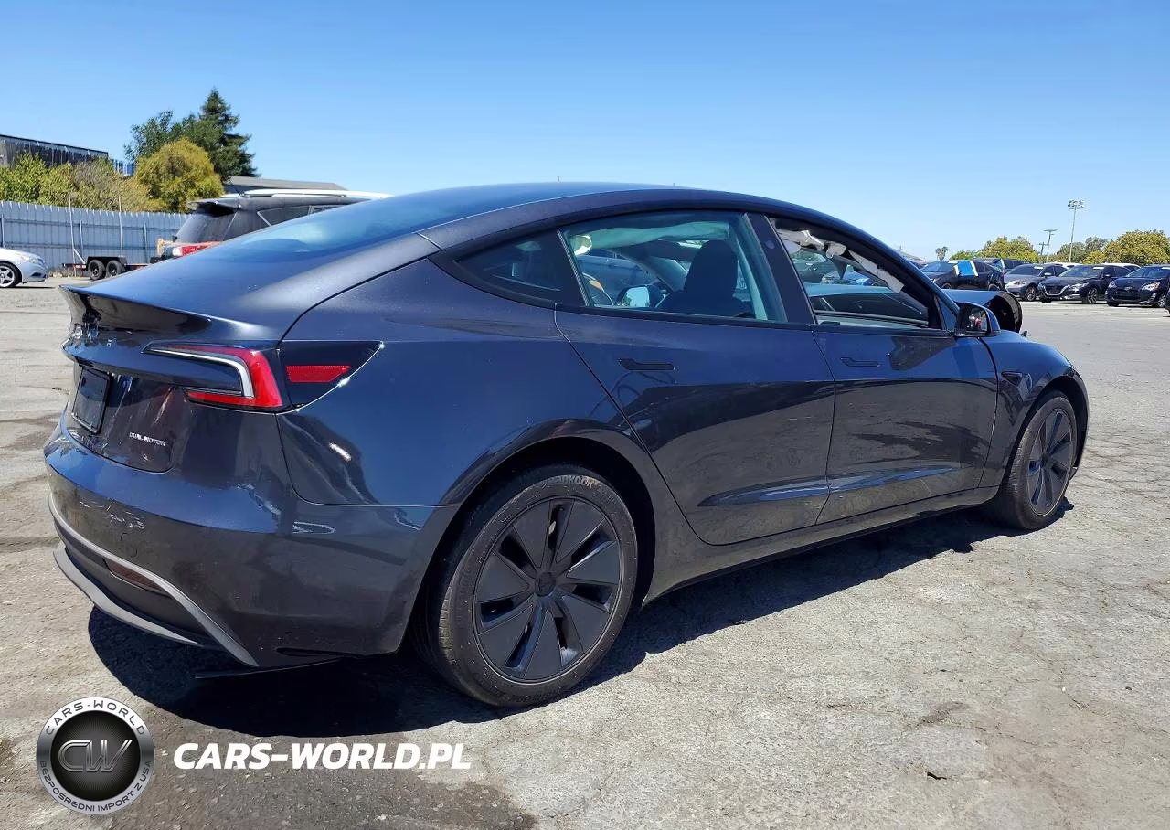 2025 Tesla Model 3 VIN:5YJ3E1EB9SF964566 - 3
