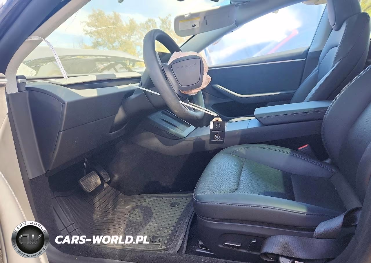 2025 Tesla Model 3 VIN:5YJ3E1EB9SF964566 - 7
