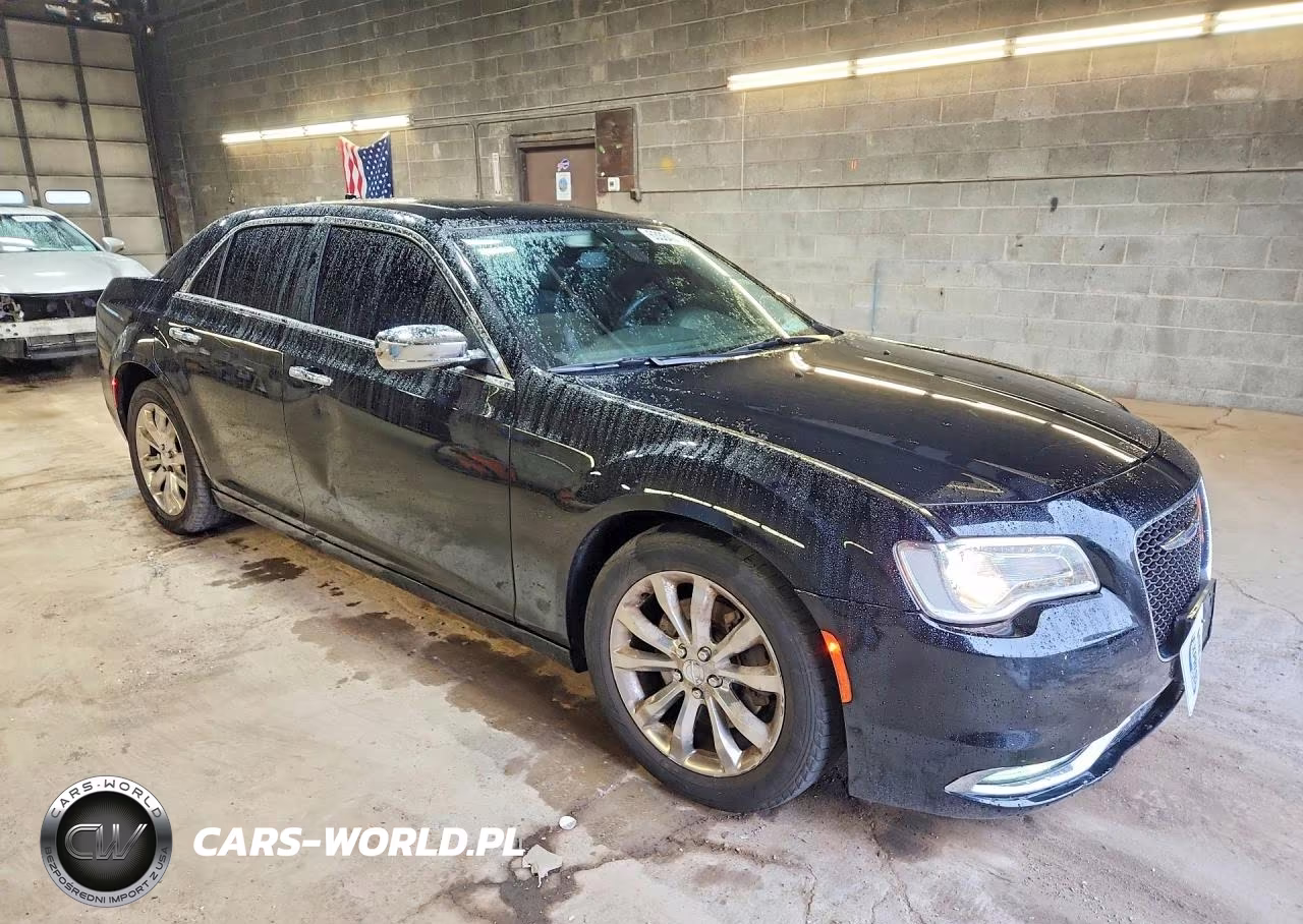2017 Chrysler 300C VIN:2C3CCAKG3HH653678 - 4