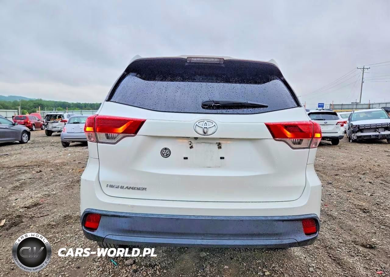 2019 Toyota Highlander Le VIN:5TDZARFH1KS057362 - 6