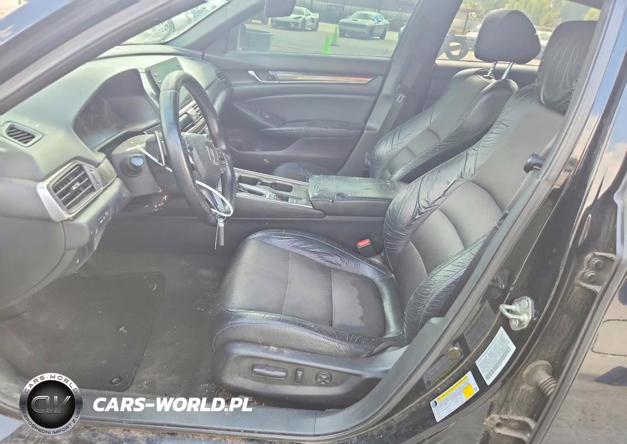 2018 Honda Accord Sport VIN:1HGCV1F30JA048293 - 7