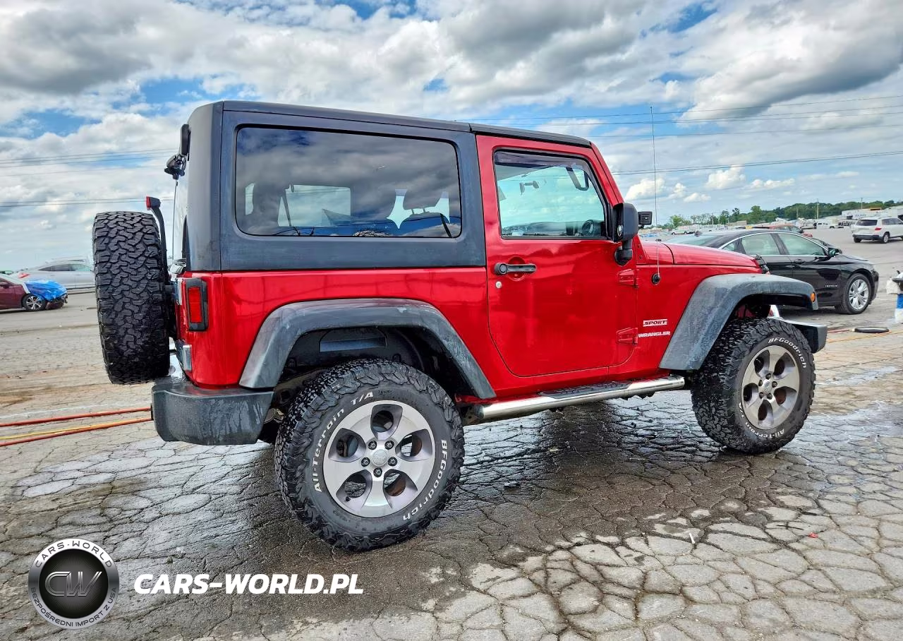 2011 Jeep Wrangler Sport VIN:1J4AA2D15BL620872 - 3