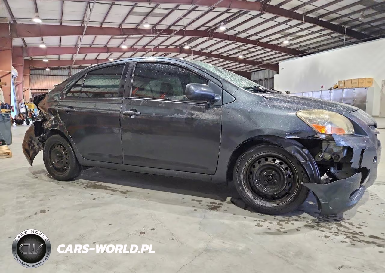 2007 Toyota Yaris Base VIN:JTDBT923X71154960 - 4