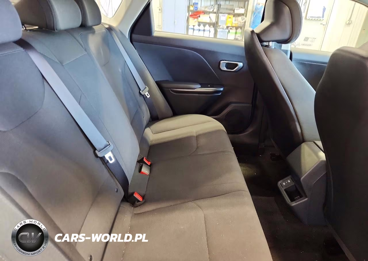 2026 Kia K4 Lxs VIN:3KPFT4DEXTE299099 - 10