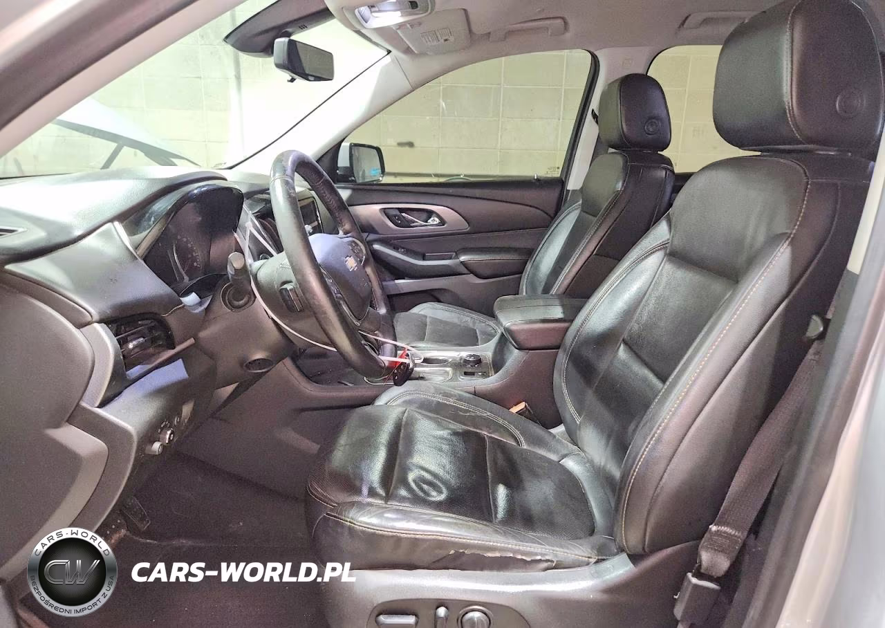 2018 Chevrolet Traverse Premier VIN:1GNEVJKW2JJ136227 - 7