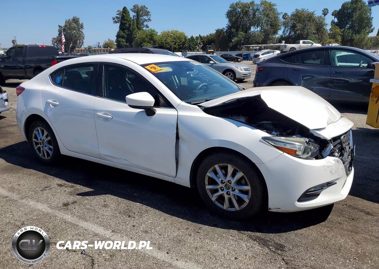 2018 Mazda 3 Sport VIN:3MZBN1U71JM169561 - 4