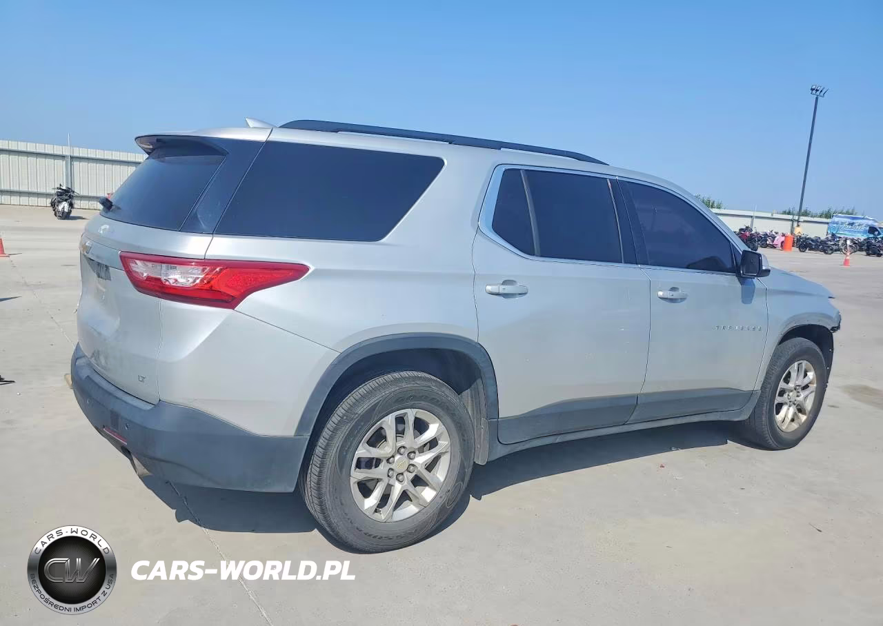 2020 Chevrolet Traverse Lt VIN:1GNERHKW4LJ215317 - 3