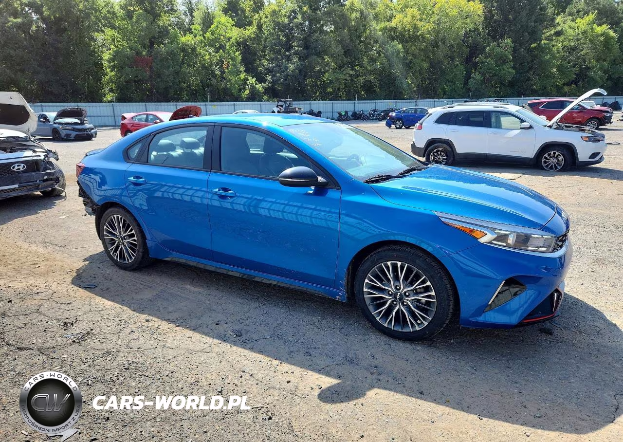 2023 Kia Forte Gt Line VIN:3KPF54AD5PE625256 - 4