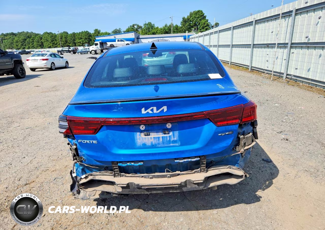2023 Kia Forte Gt Line VIN:3KPF54AD5PE625256 - 6