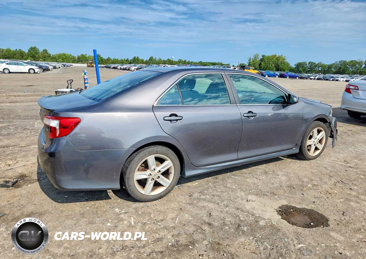 2013 Toyota Camry Se VIN:4T1BF1FK2DU210695 - 3