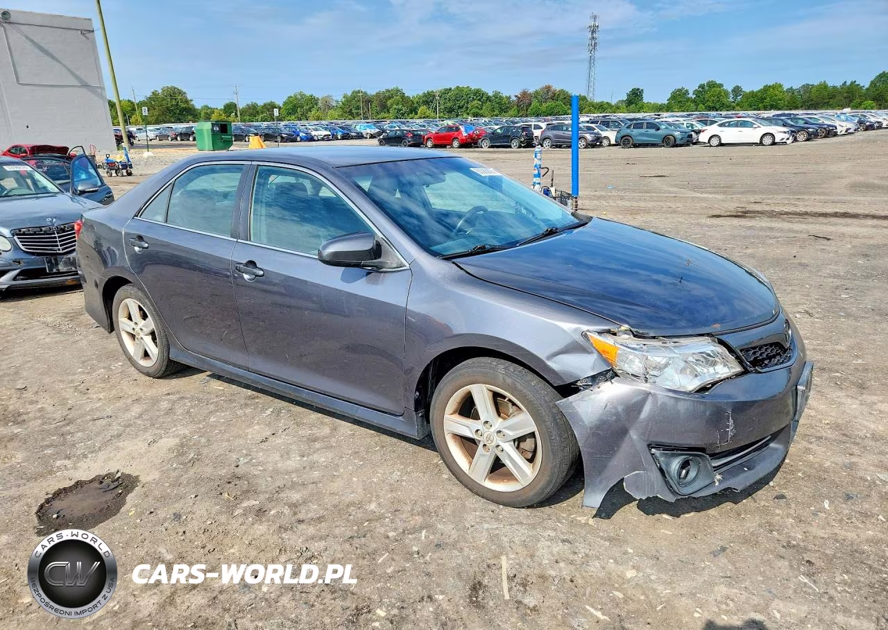 2013 Toyota Camry Se VIN:4T1BF1FK2DU210695 - 4